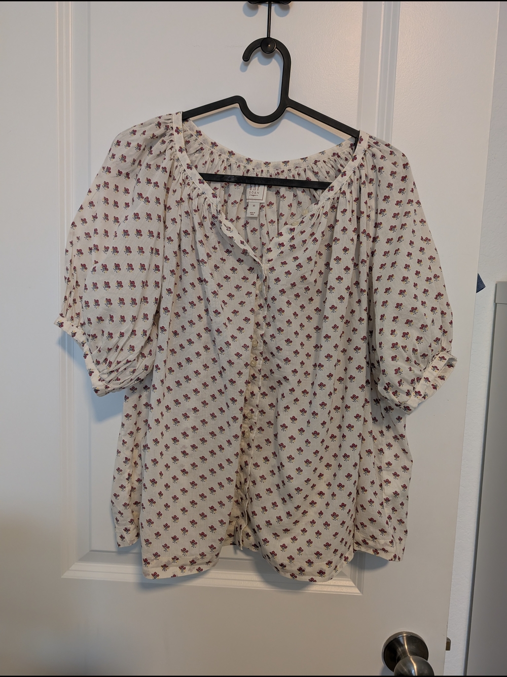 GAP x Doen Cream Button-Front Blouse with Red Floral Motif XS - Picture 2 of 9